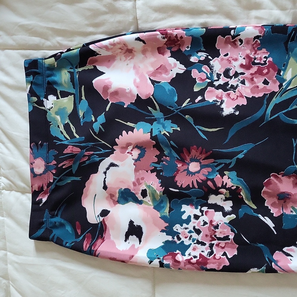 Lara Fashion Pencil Skirt